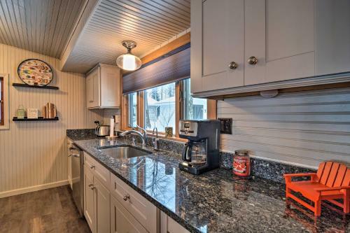 Cozy Lake Mitchell Cabin With Waterfront Views!