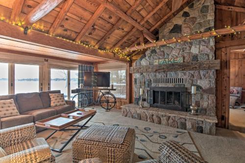 Cozy Lake Mitchell Cabin With Waterfront Views!