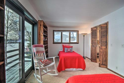 Cozy Lake Mitchell Cabin With Waterfront Views!