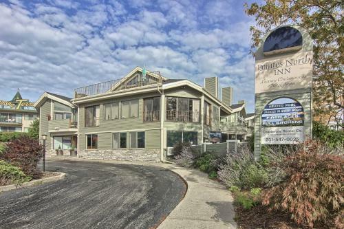 208 Pointes North Inn