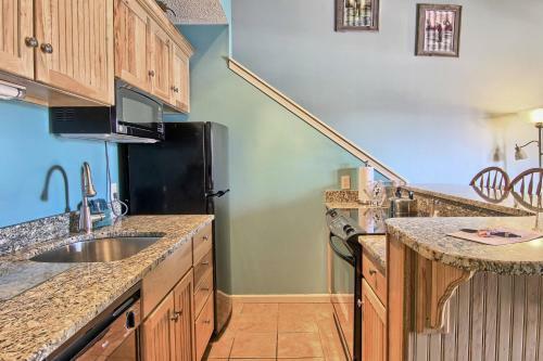 210 Pointes North Inn