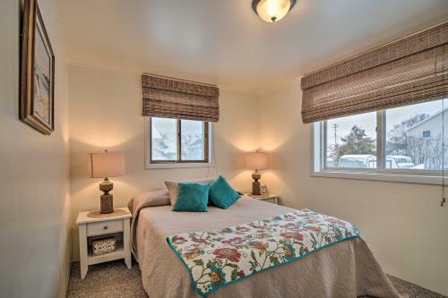 Hip Downtown Cottage - Walk To Beach, Pier, Dining