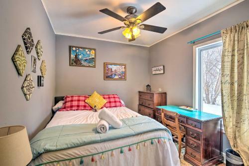 Eclectic Abode With Sunroom - 2 Mi To Downtown