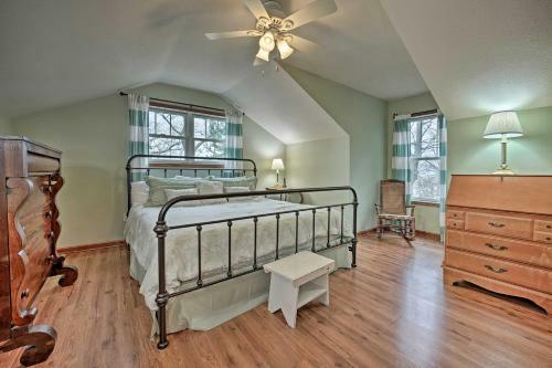 Lake Michigan Waterfront Home 1 Mi To Dtwn!
