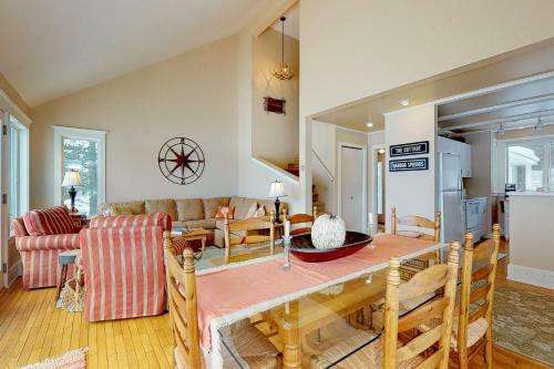 Birchwood: Meadows Bliss