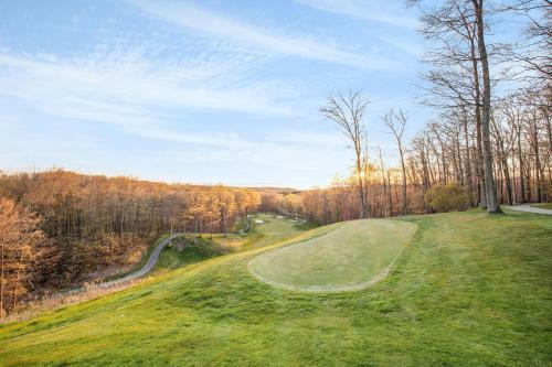 Birchwood: Bluffs Edge