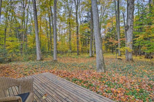 Extra-clean Cozy Cottage Near Harbor Springs!