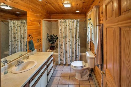 Private South Boardman Cabin On 10 Forest Acres!