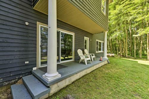 Lakefront Gobles Home With Private Dock And Boats!