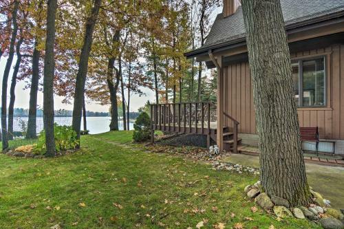 Dream Cottage With Sandy Beach, Dock, Pontoon Rental