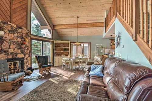 Dream Cottage With Sandy Beach, Dock, Pontoon Rental