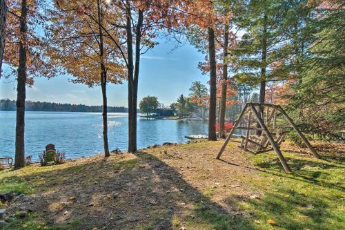 Dream Cottage With Sandy Beach, Dock, Pontoon Rental