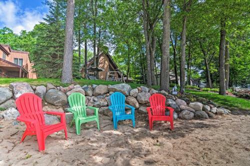 Dream Cottage With Sandy Beach, Dock, Pontoon Rental