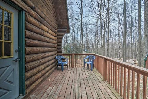 Secluded Gaylord Cabin With Deck And Gas Grill!