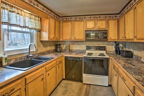 Secluded Mancelona House With Deck And Wooded Views!