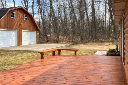 Secluded Mancelona House With Deck And Wooded Views!