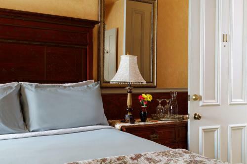 Hotel Kalamazoo House
