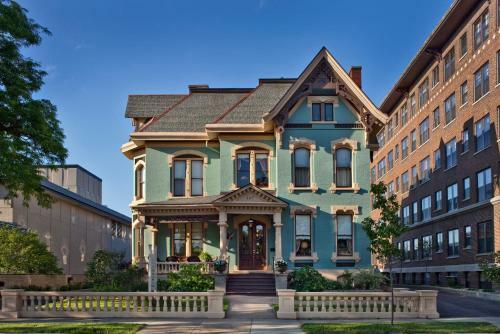 Hotel Kalamazoo House