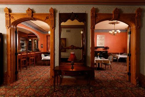 Hotel Kalamazoo House