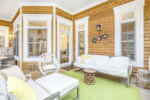 Four Seasons Retreat