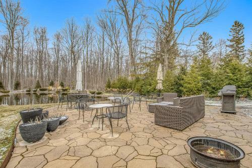 Four Seasons Retreat