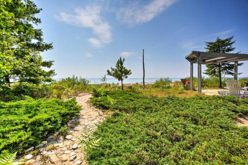 Cedarshore Cottage 5br Beachfront Northport Home