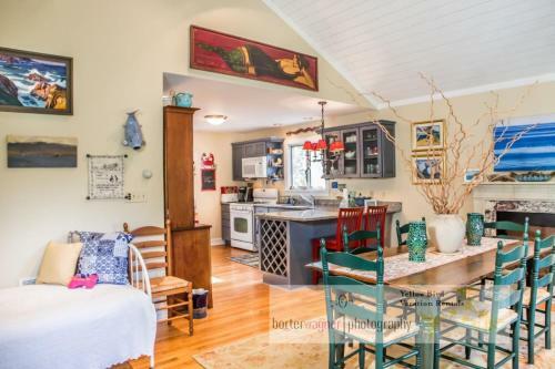 Happy Thoughts Cottage