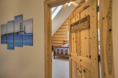 Secluded, Luxury Lodge Less Than 15 Mi To Boyne Mtn!