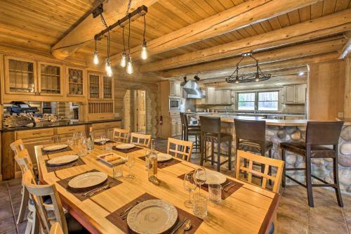 Secluded, Luxury Lodge Less Than 15 Mi To Boyne Mtn!