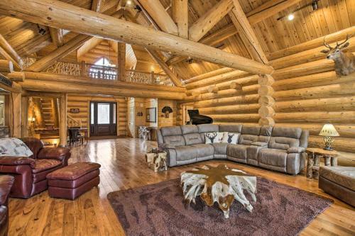 Secluded, Luxury Lodge Less Than 15 Mi To Boyne Mtn!