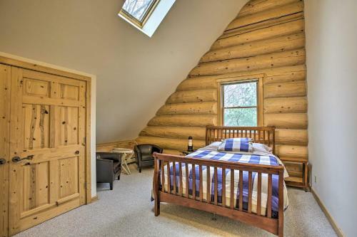 Secluded, Luxury Lodge Less Than 15 Mi To Boyne Mtn!