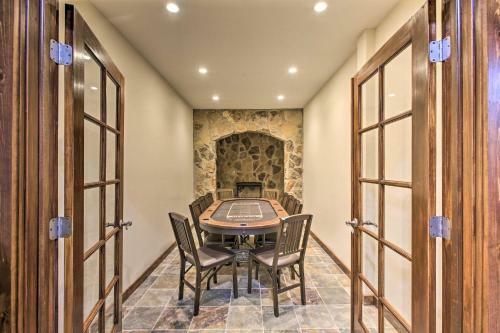 Secluded, Luxury Lodge Less Than 15 Mi To Boyne Mtn!
