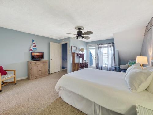 304 North Shore Inn
