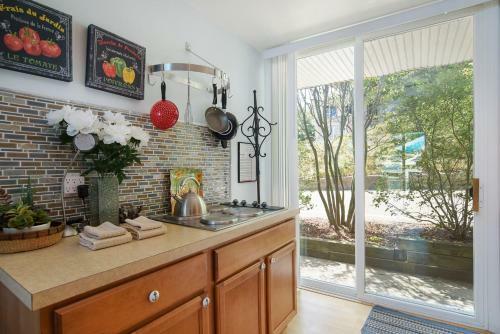 Holiday Hills Condo, Unit #5