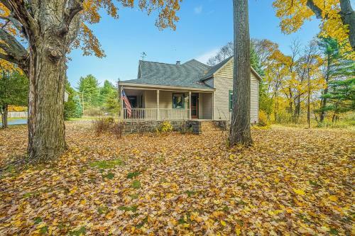 Lodge Riverside Abode