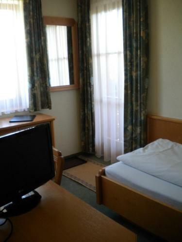 Hostal Pension K�berl