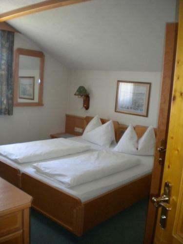 Hostal Pension K�berl