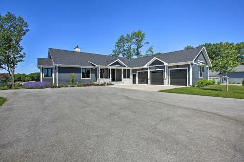 Waterfront Silver Lake Home With Private 40 Dock!