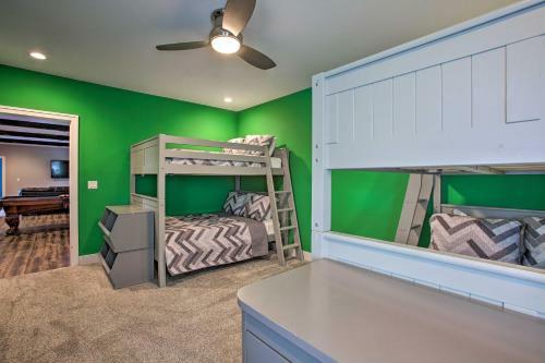 Waterfront Silver Lake Home With Private 40 Dock!