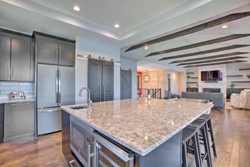 Waterfront Silver Lake Home With Private 40 Dock!