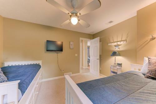 Gorgeous 2 Bedroom Lake View Condo