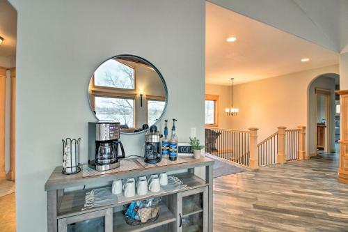 Magnificent House With Game Room On Lake Latoka