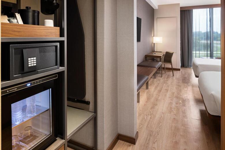 AC Hotel By Marriott Minneapolis West End