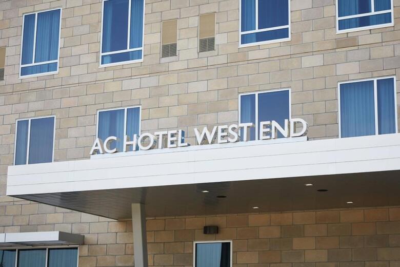 AC Hotel By Marriott Minneapolis West End