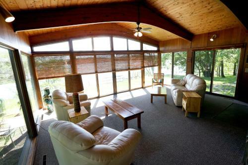 Hotel Five Lakes Resort
