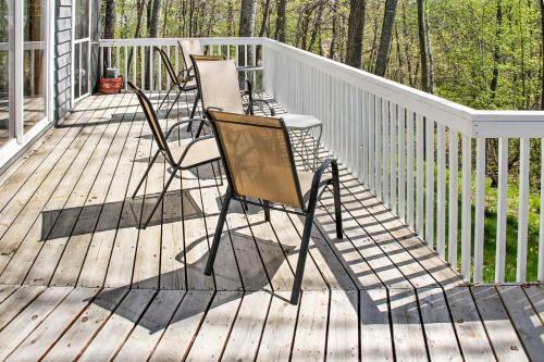 Spacious Pine Lake Home Deck, Fire Pit And 3 Acres!