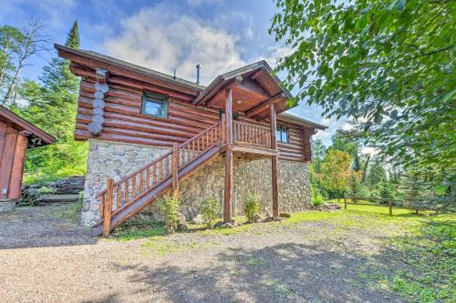 Lutsen Cabin With Fire Pit, Patio And Deck!