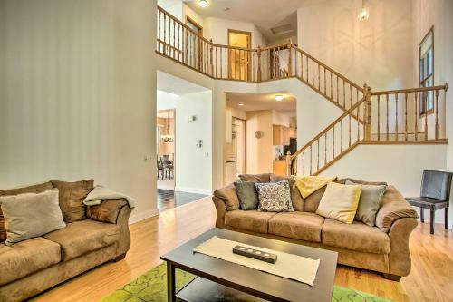Executive Eden Prairie Home With Deck, Game Room