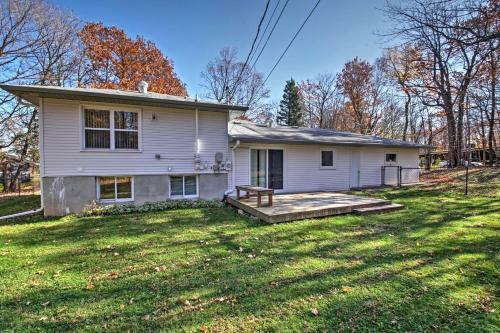Quaint Duluth Hideaway With Private Fenced-in Yard!