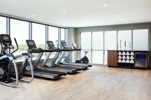 AC Hotel By Marriott Minneapolis West End